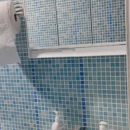 Metro La Salut منزل للإقامة *